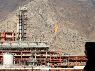 Иран экспортирует почти 2 миллиона баррелей черного золота в сутки. И это не предел