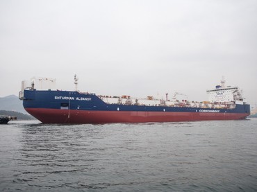 Первый отечественный танкер ледового класса Arc7 спущен на воду
